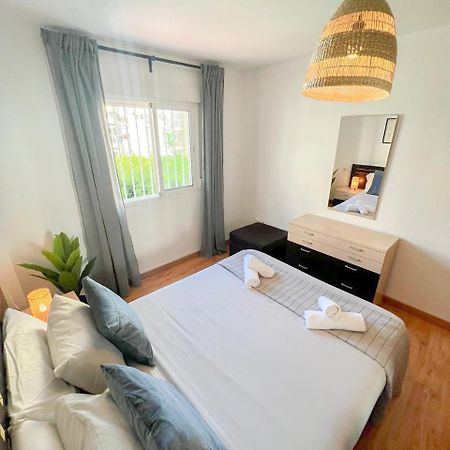 Large & Cozy Centrally Apartment Торремолинос Экстерьер фото