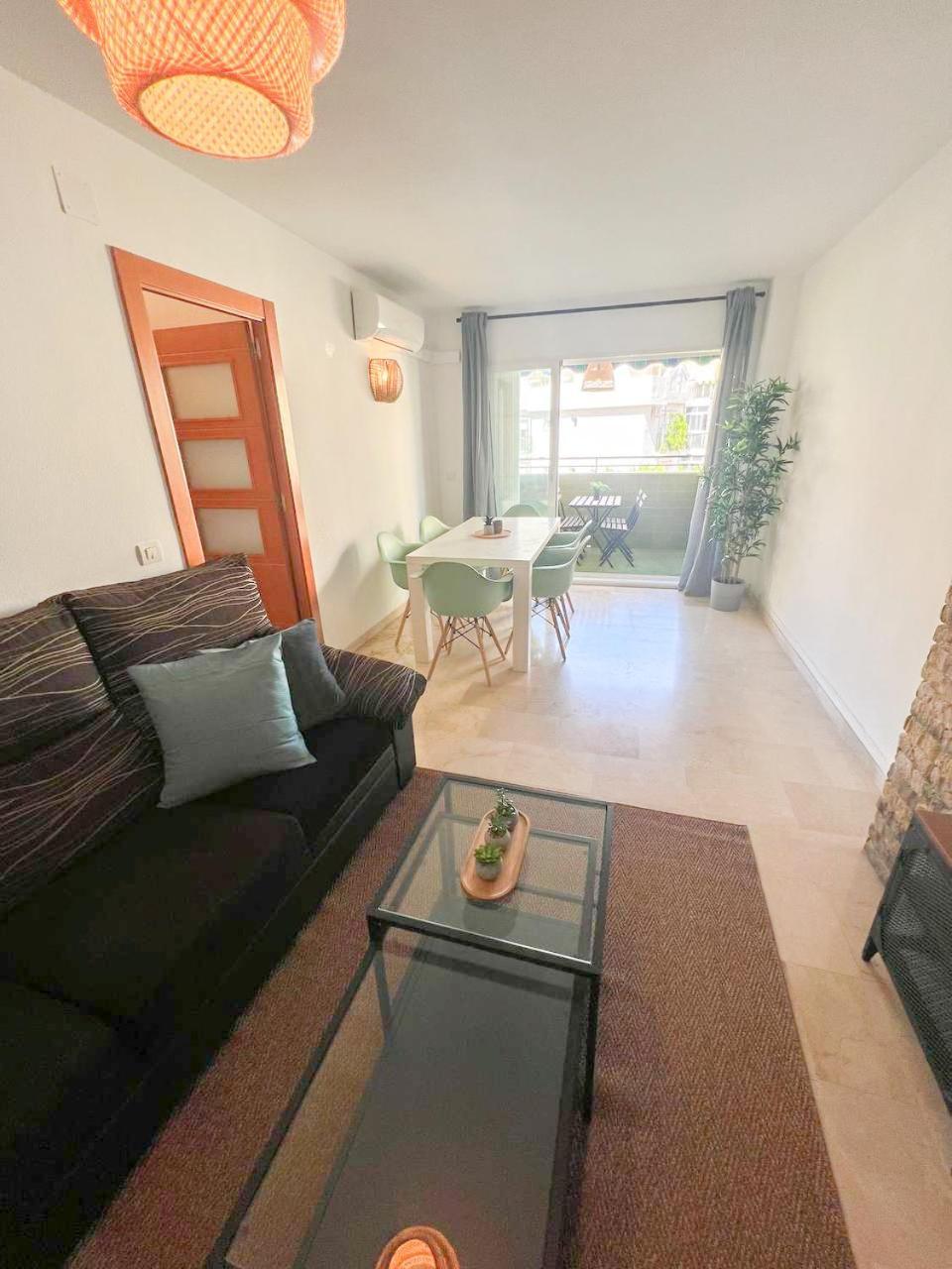 Large & Cozy Centrally Apartment Торремолинос Экстерьер фото