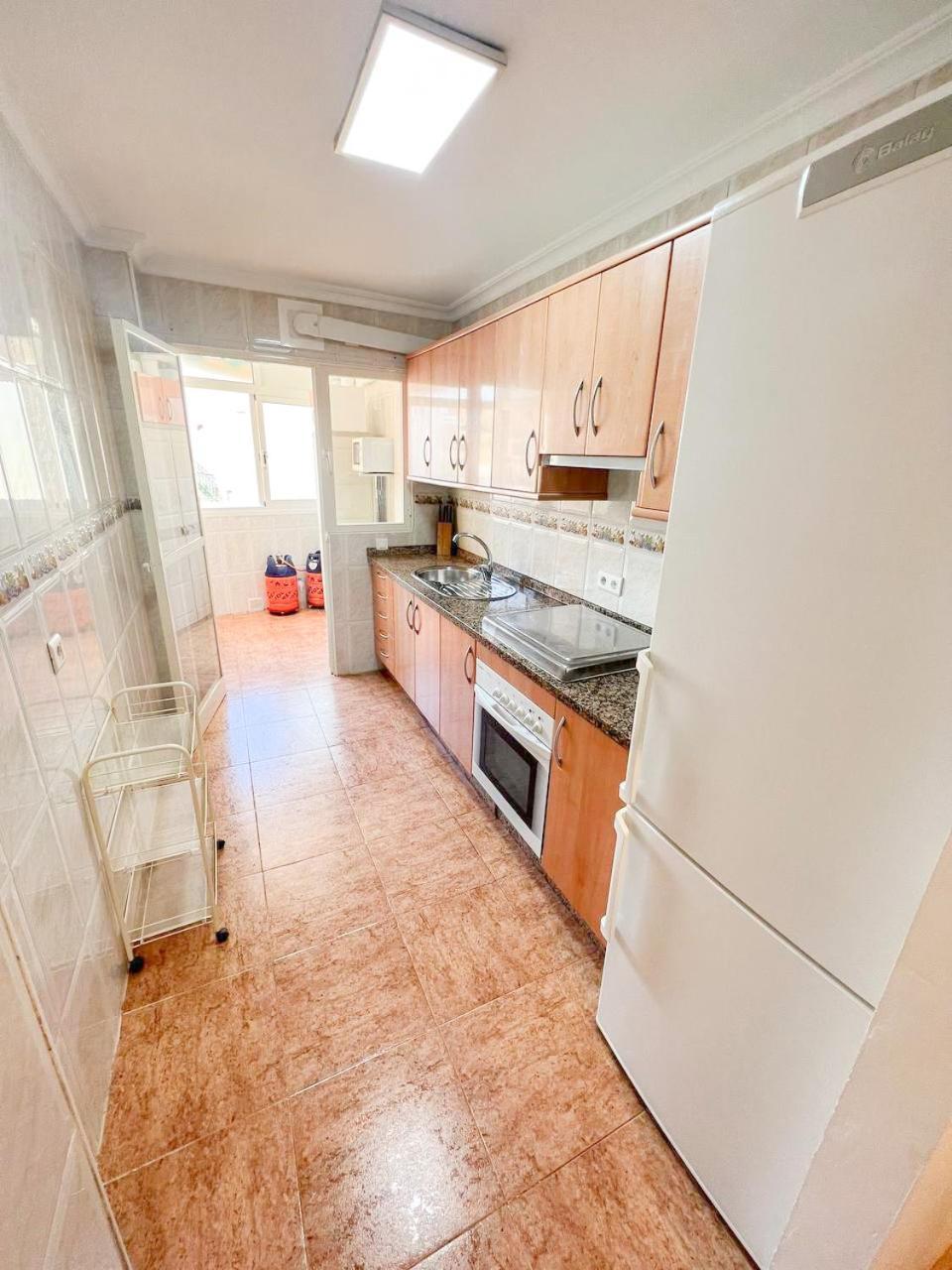 Large & Cozy Centrally Apartment Торремолинос Экстерьер фото