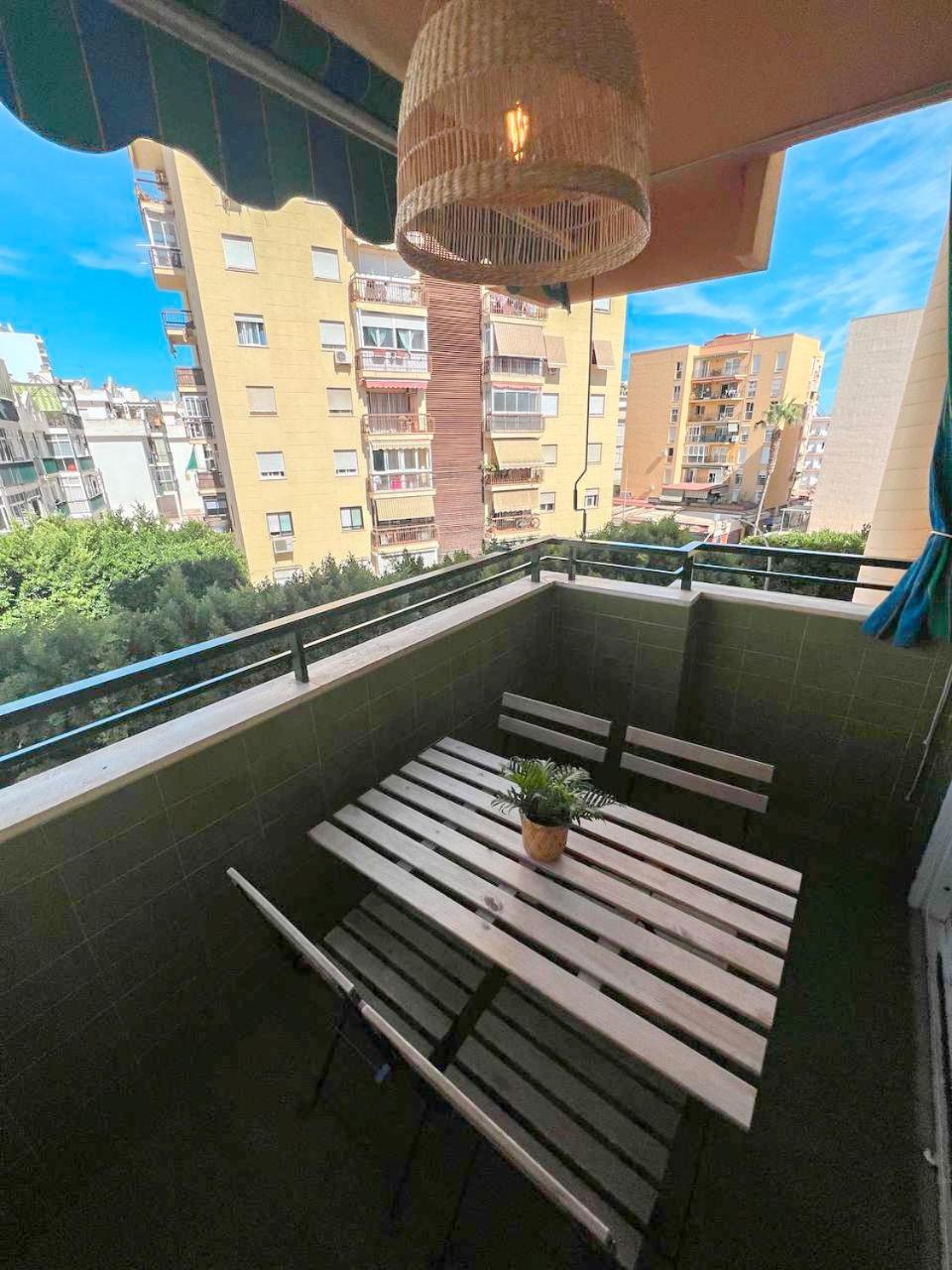 Large & Cozy Centrally Apartment Торремолинос Экстерьер фото