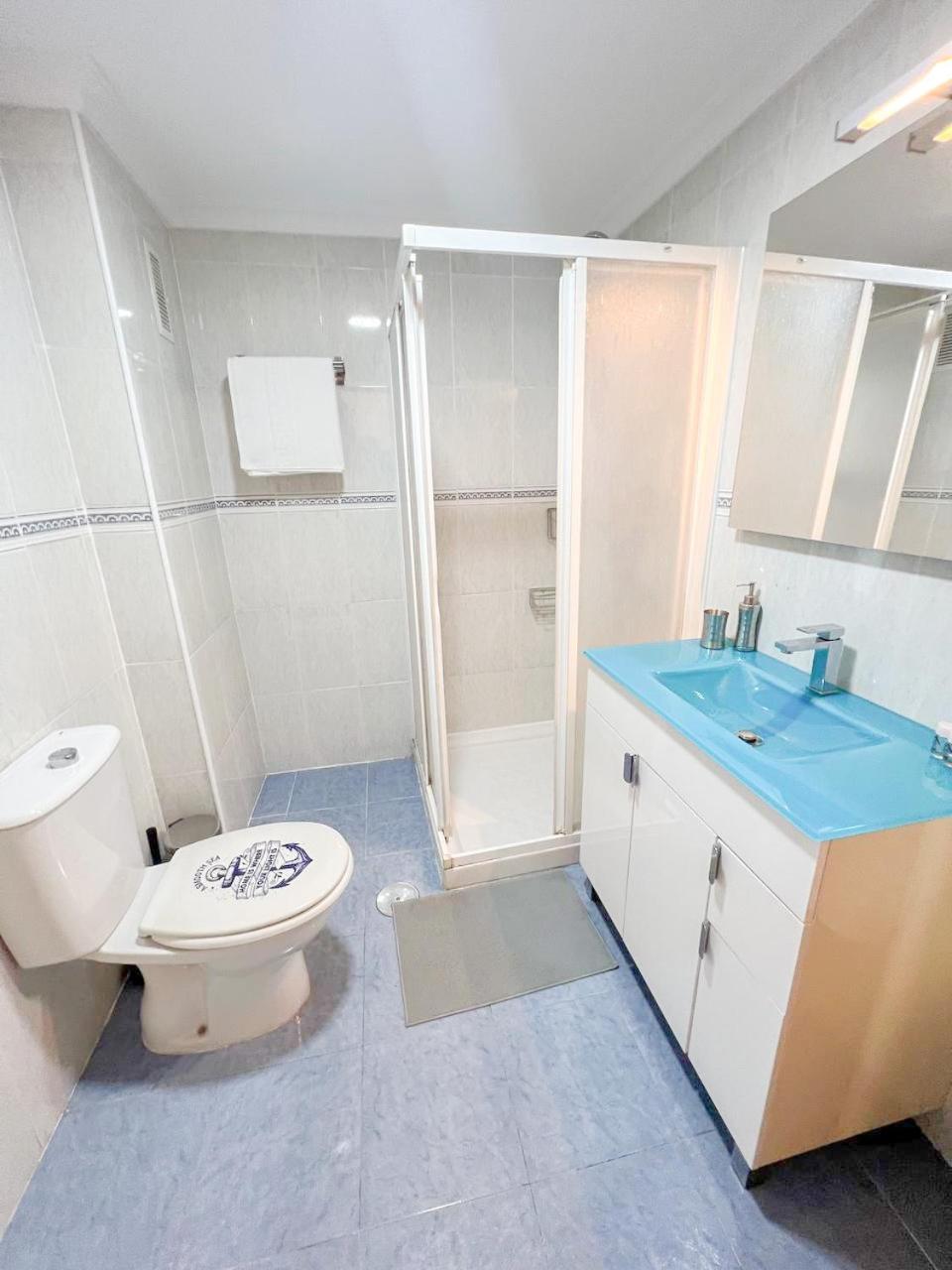 Large & Cozy Centrally Apartment Торремолинос Экстерьер фото