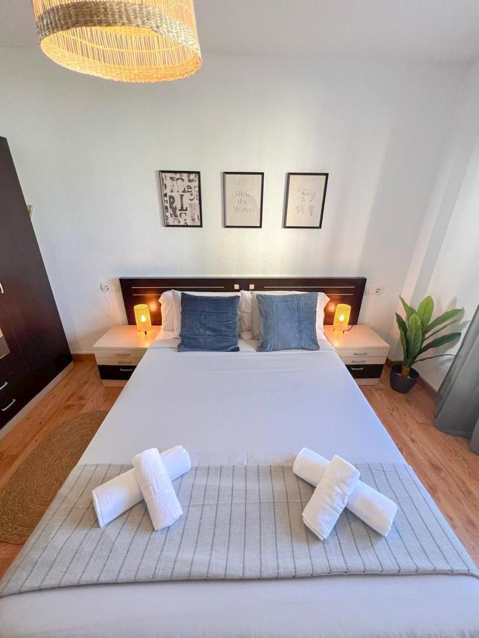 Large & Cozy Centrally Apartment Торремолинос Экстерьер фото