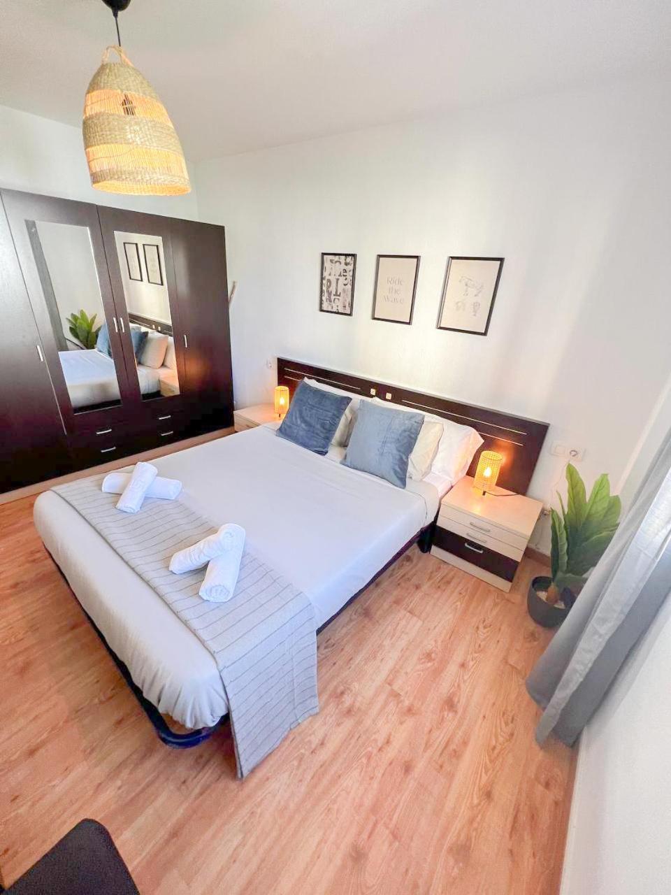Large & Cozy Centrally Apartment Торремолинос Экстерьер фото